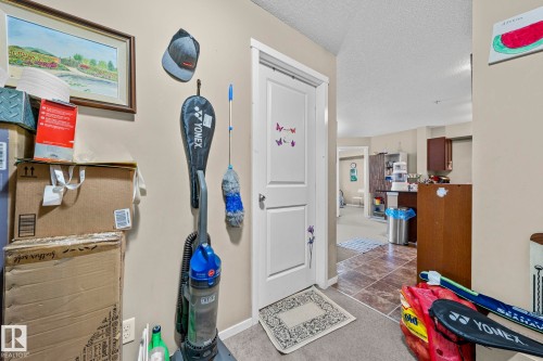203 3207 James Mowatt Trail Sw, Edmonton, AB - Indoor Photo Showing Other Room