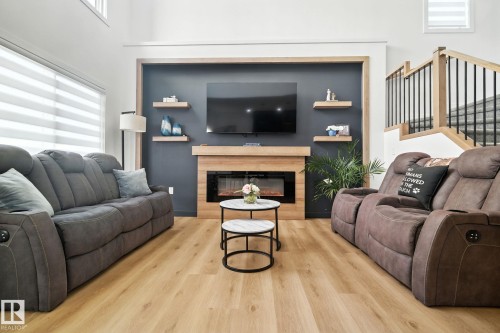 50 Grassview Crescent, Spruce Grove, AB - Indoor Photo Showing Living Room With Fireplace