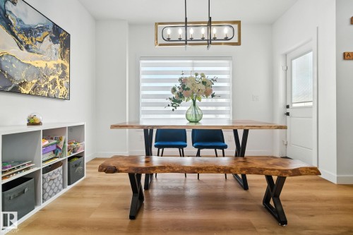 50 Grassview Crescent, Spruce Grove, AB - Indoor Photo Showing Dining Room