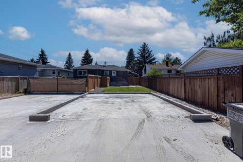 11420 112 Avenue, Edmonton, AB - Outdoor