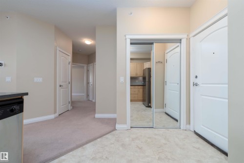 419 12408 15 Avenue, Edmonton, AB - Indoor Photo Showing Other Room