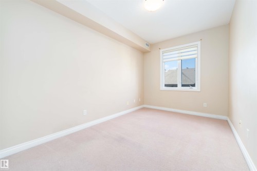 419 12408 15 Avenue, Edmonton, AB - Indoor Photo Showing Other Room