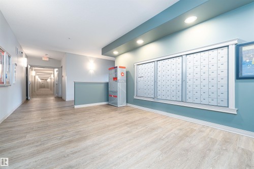 419 12408 15 Avenue, Edmonton, AB - Indoor Photo Showing Other Room