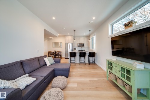 9651 96A Street, Edmonton, AB - Indoor Photo Showing Living Room