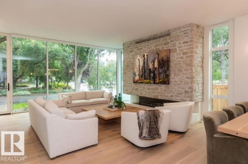 9651 96A Street, Edmonton, AB - Indoor Photo Showing Living Room