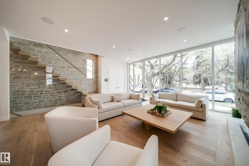 9651 96A Street, Edmonton, AB - Indoor Photo Showing Living Room