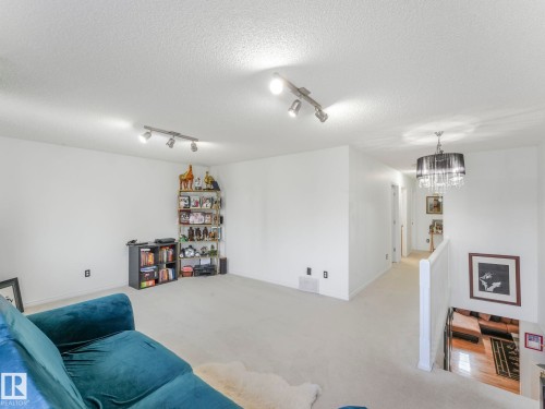 20115 46 Avenue, Edmonton, AB - Indoor