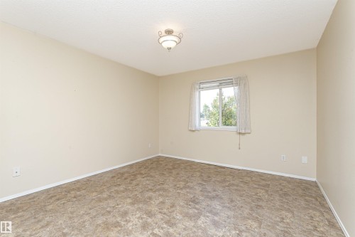 66 13320 124 Street Nw, Edmonton, AB - Indoor Photo Showing Other Room