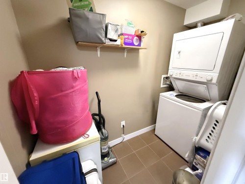 101 11803 22 Avenue, Edmonton, AB - Indoor Photo Showing Laundry Room