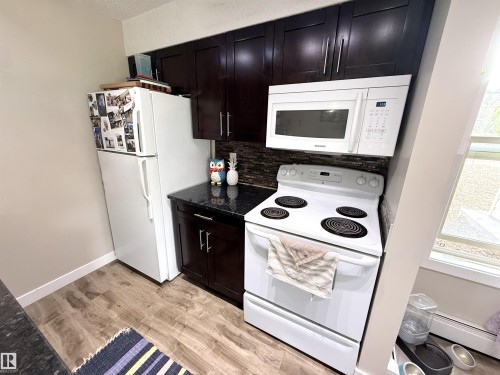 101 11803 22 Avenue, Edmonton, AB - Indoor Photo Showing Kitchen