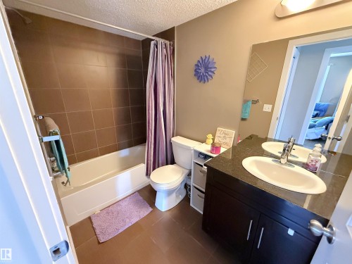 101 11803 22 Avenue, Edmonton, AB - Indoor Photo Showing Bathroom