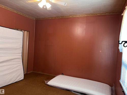 5208 51St Street, Strome, AB - Indoor