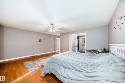 13608 160 Avenue, Edmonton, AB - Indoor Photo Showing Bedroom