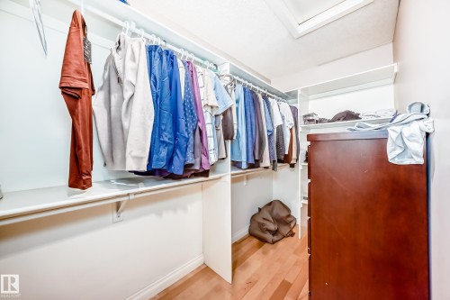 13608 160 Avenue, Edmonton, AB - Indoor With Storage