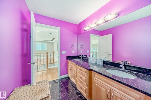 13608 160 Avenue, Edmonton, AB - Indoor Photo Showing Bathroom