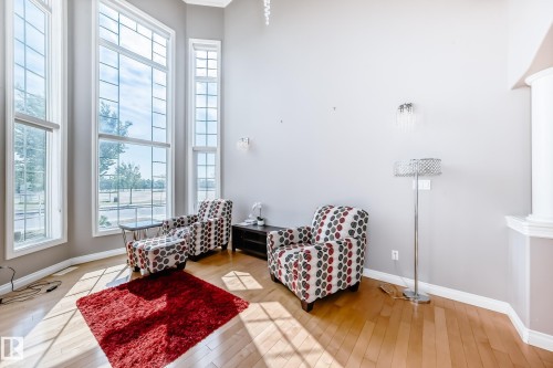 13608 160 Avenue, Edmonton, AB - Indoor