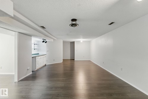 9971 178 Avenue, Edmonton, AB - Indoor Photo Showing Other Room
