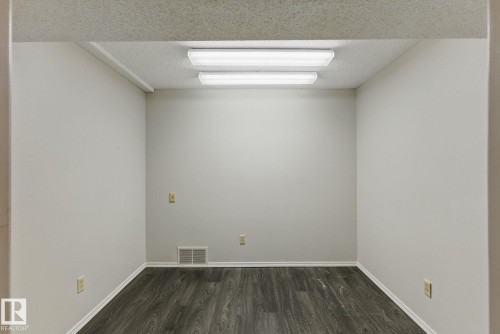 9971 178 Avenue, Edmonton, AB - Indoor