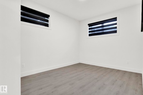 3118 Kostash Green, Edmonton, AB - Indoor Photo Showing Other Room