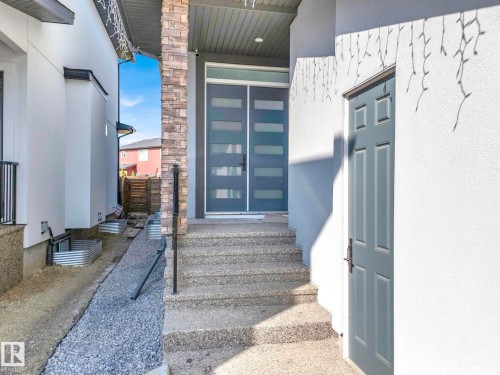 3118 Kostash Green, Edmonton, AB - Outdoor