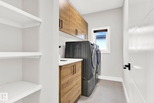 3118 Kostash Green, Edmonton, AB - Indoor Photo Showing Laundry Room