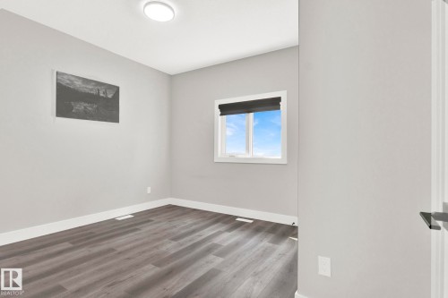 3118 Kostash Green, Edmonton, AB - Indoor Photo Showing Other Room