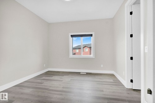 3118 Kostash Green, Edmonton, AB - Indoor Photo Showing Other Room