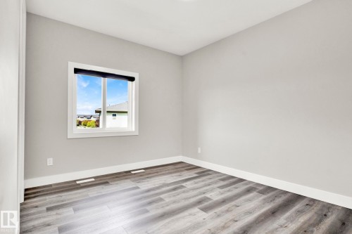3118 Kostash Green, Edmonton, AB - Indoor Photo Showing Other Room