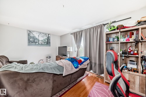 17005 100 Street, Edmonton, AB - Indoor Photo Showing Bedroom