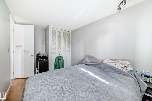 17005 100 Street, Edmonton, AB - Indoor Photo Showing Bedroom