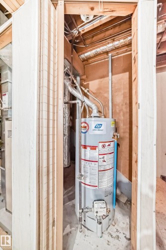 17005 100 Street, Edmonton, AB - Indoor Photo Showing Basement