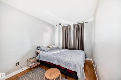 17005 100 Street, Edmonton, AB - Indoor Photo Showing Bedroom