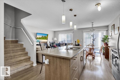 745 Eagleson Crescent, Edmonton, AB - Indoor Photo Showing Kitchen With Double Sink