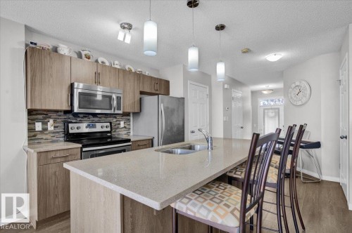 745 Eagleson Crescent, Edmonton, AB - Indoor Photo Showing Kitchen With Stainless Steel Kitchen With Double Sink With Upgraded Kitchen