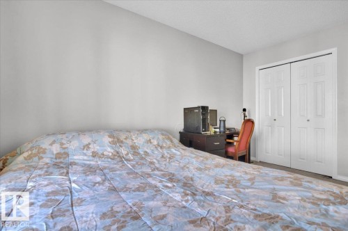 745 Eagleson Crescent, Edmonton, AB - Indoor Photo Showing Bedroom