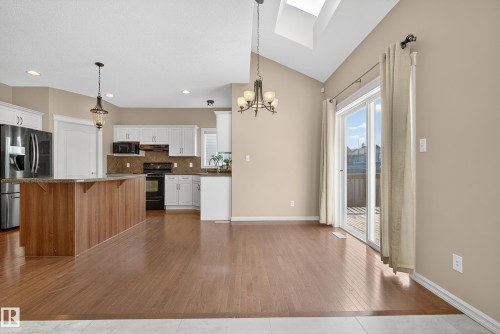 1212 82 Street, Edmonton, AB - Indoor Photo Showing Kitchen
