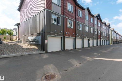 46 3305 Orchards Link Link, Edmonton, AB - Outdoor