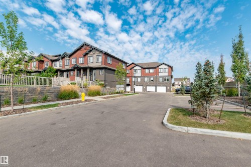 46 3305 Orchards Link Link, Edmonton, AB - Outdoor With Facade