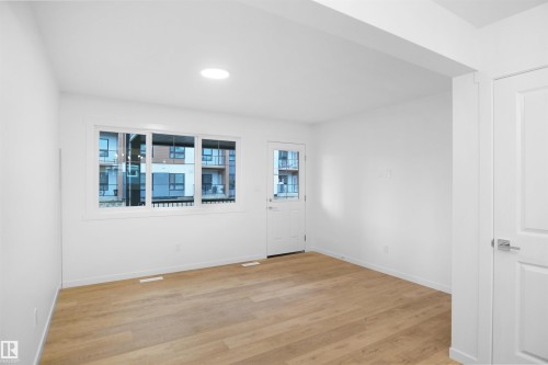 94 1430 Aster Way, Edmonton, AB - Indoor Photo Showing Other Room