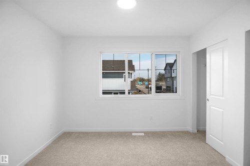 94 1430 Aster Way, Edmonton, AB - Indoor Photo Showing Other Room