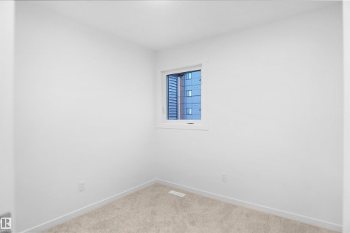 94 1430 Aster Way, Edmonton, AB - Indoor Photo Showing Other Room