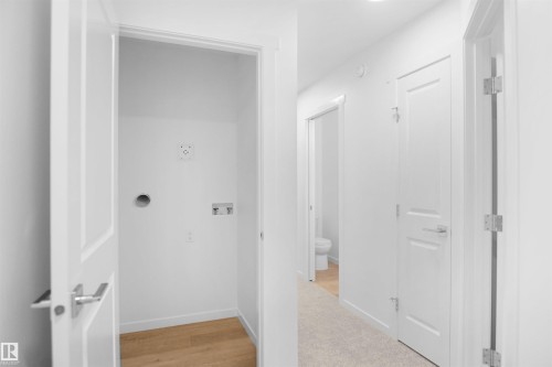 94 1430 Aster Way, Edmonton, AB - Indoor Photo Showing Other Room