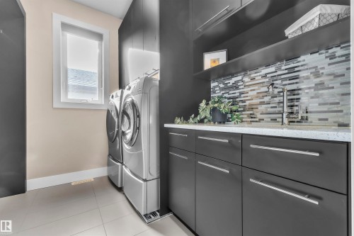 4727 Woolsey Common, Edmonton, AB - Indoor Photo Showing Laundry Room