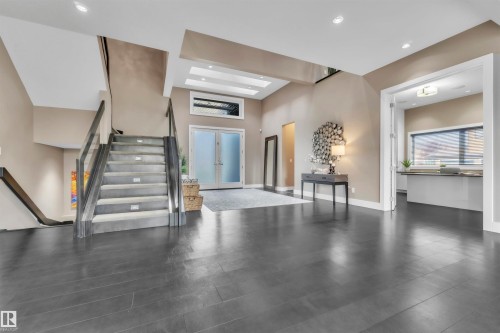 4727 Woolsey Common, Edmonton, AB - Indoor