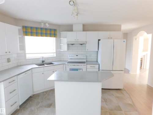 26 1295 Carter Crest Road, Edmonton, AB - Indoor Photo Showing Kitchen With Double Sink