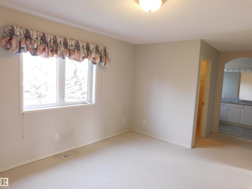 26 1295 Carter Crest Road, Edmonton, AB - Indoor Photo Showing Other Room