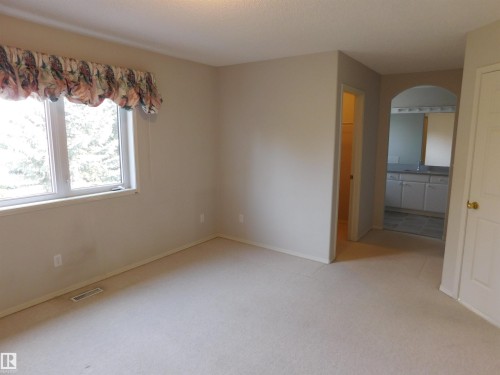 26 1295 Carter Crest Road, Edmonton, AB - Indoor Photo Showing Other Room
