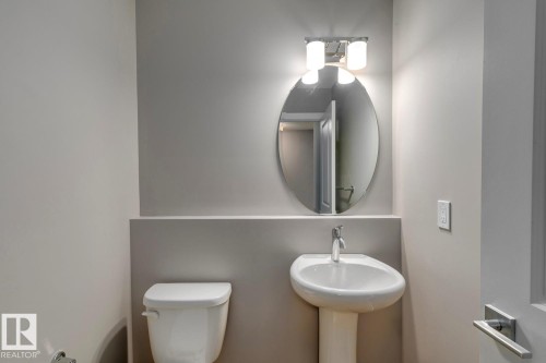 52 13139 205 Street, Edmonton, AB - Indoor Photo Showing Bathroom