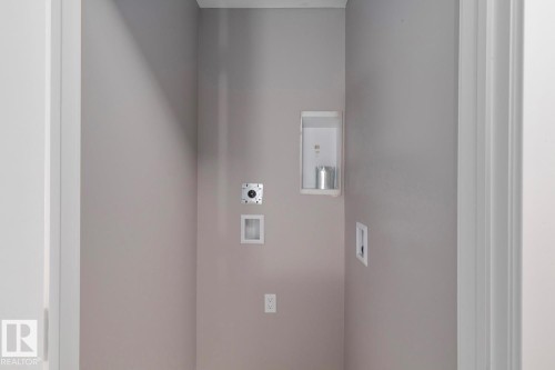52 13139 205 Street, Edmonton, AB - Indoor Photo Showing Other Room