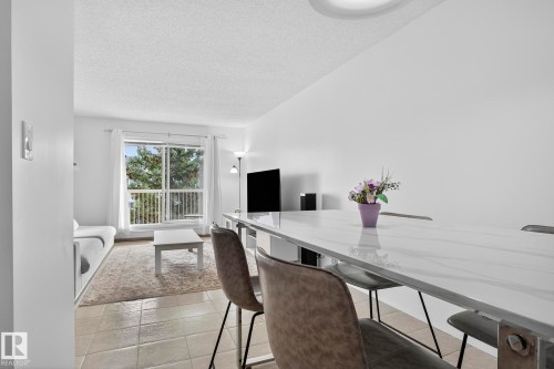 414 4220 139 Avenue, Edmonton, AB - Indoor Photo Showing Dining Room